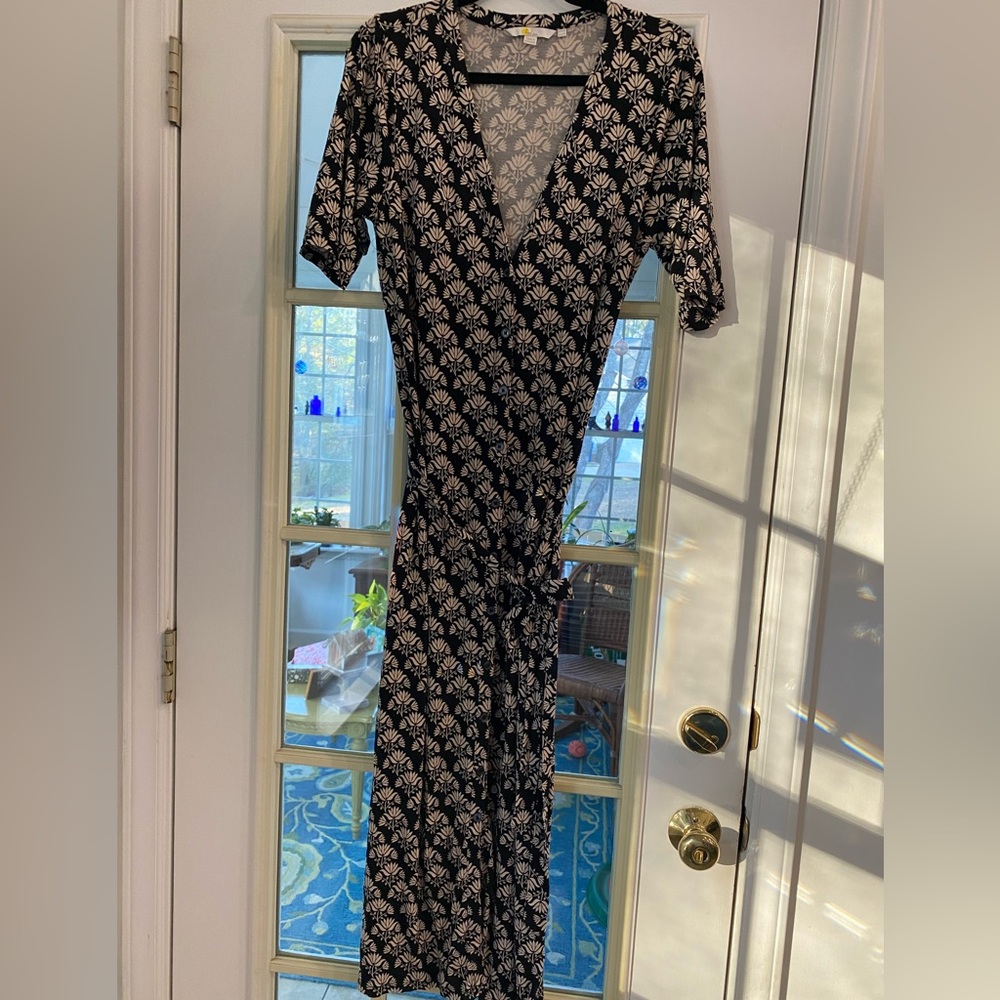 Boden midi dress. Black and tan print button front